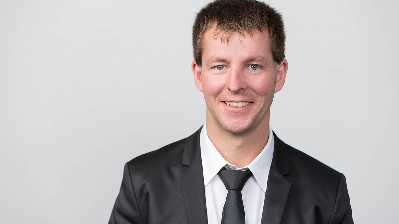 Klubobmann Zadra macht sich zum Anwalt der Tierschutz-Extremisten