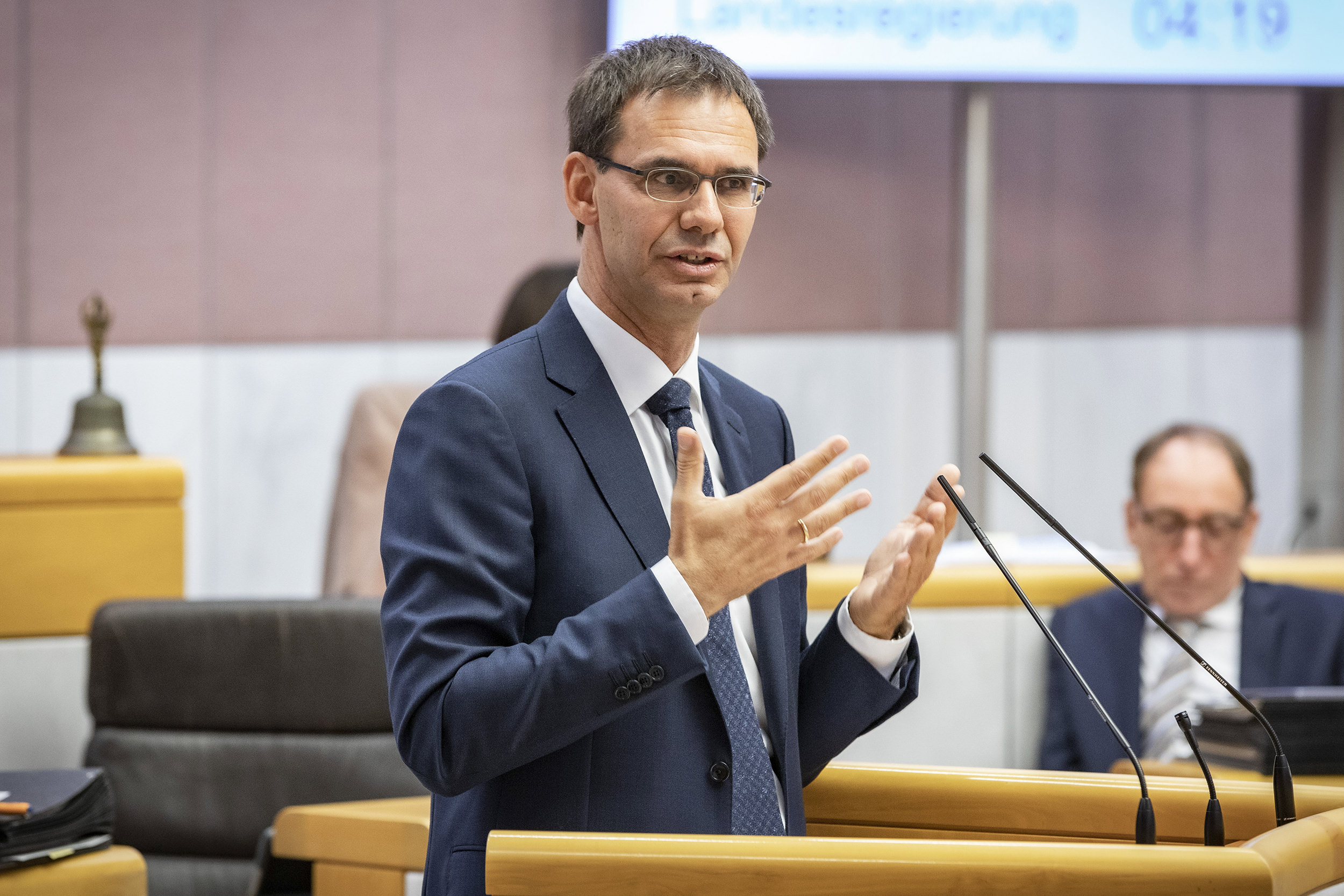 LH Wallner: „Voller Einsatz für nachhaltige Erholung des Arbeitsmarkts“