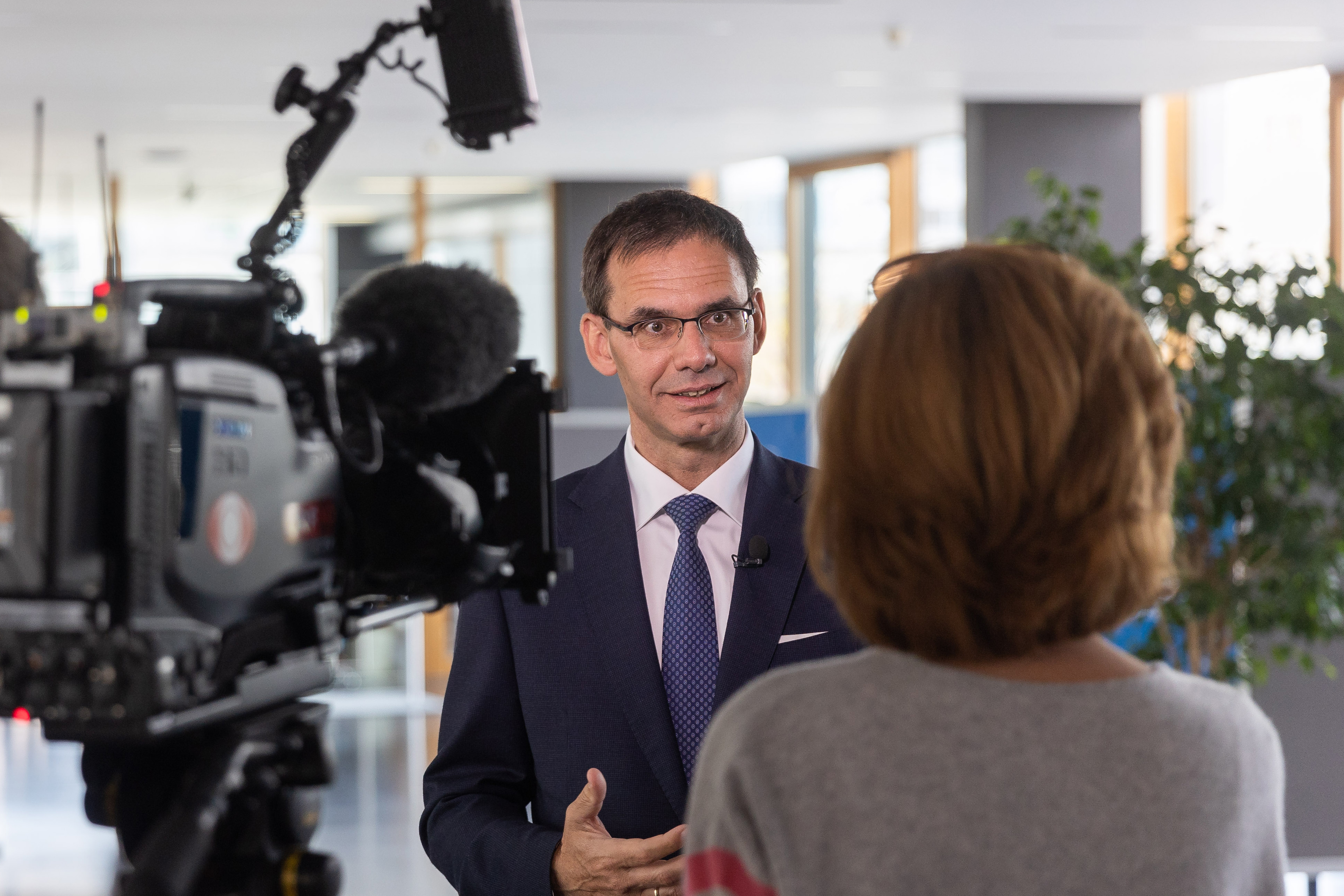 Wallner: „Offensive für Beschäftigung und Qualifizierung zeigt Wirkung“